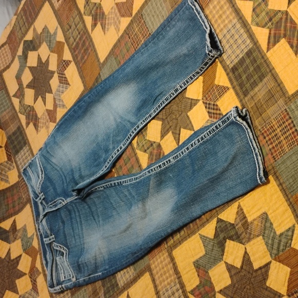 Silver Jeans Natsuki Capri - Picture 2 of 7